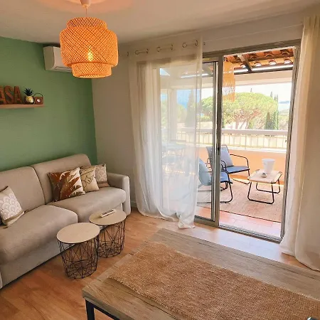 Apartment Studio Vue Mer, Sainte-maxime. *