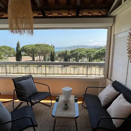 Studio Vue Mer, Sainte-maxime. Apartment Sainte-Maxime
