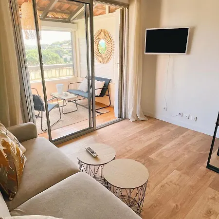 Apartment Studio Vue Mer, Sainte-maxime. *